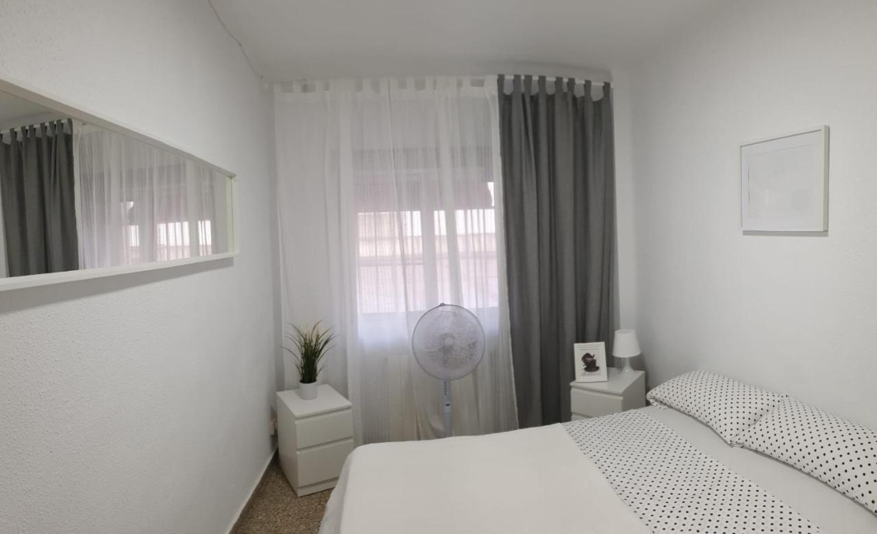 Apartment For 6 People. Valência Exterior foto